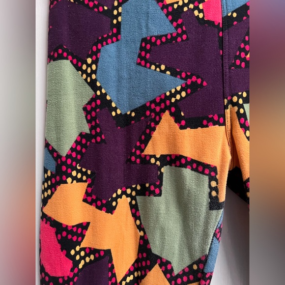 LULAROE in EUC (Excellent Used Condition) OS Leggings One Size. - Picture 8 of 11